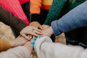 Hannah Busing on Unsplash Zyx1bK9mqmA