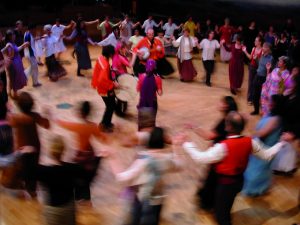 pg125 Hands and hearts Beverley A'Court © Adriana Sjan Bijman Findhorn Foundation
