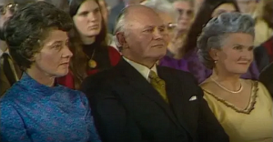 Dorothy Peter and Eileen in Mainly Magnus 1973 BBC