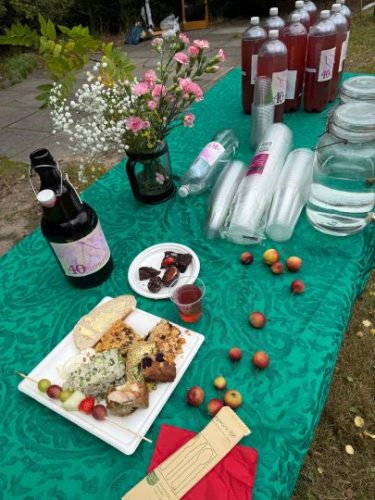 Drumduan feast photo Dorota Owen