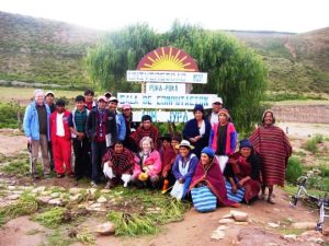 Indigenous Community Puka Puka photo Marion Remus