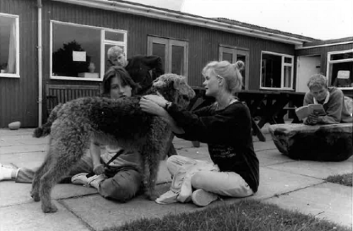 in front of the CC photo Maria Körner